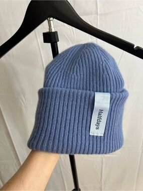 NWOT Halfdays Merino Wool Beanie Hat Blue